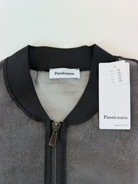 Passionata Blousonjacke in Schwarz, Kragen mit Etikett