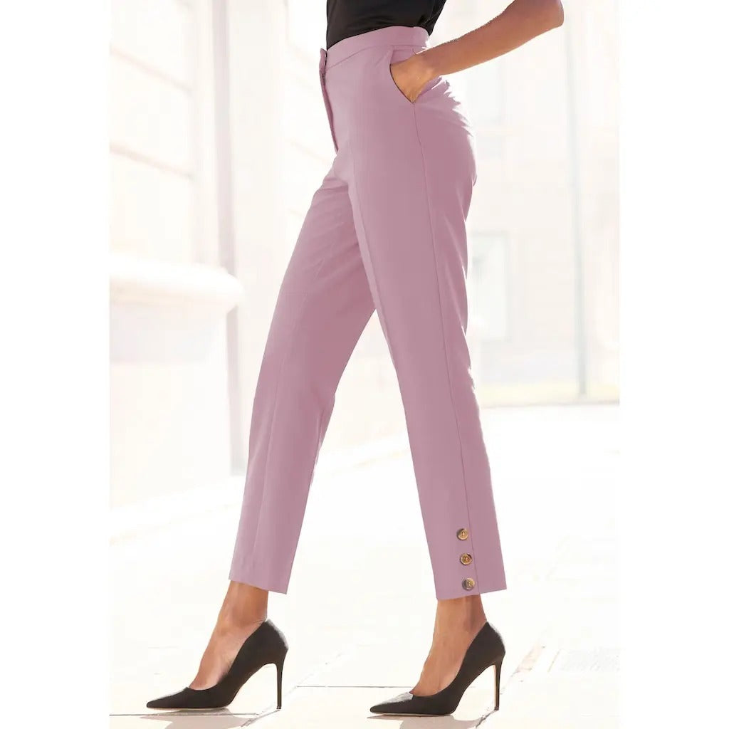 LASCANA Zierknopfhose in Beige, Saum mit Zierknöpfen