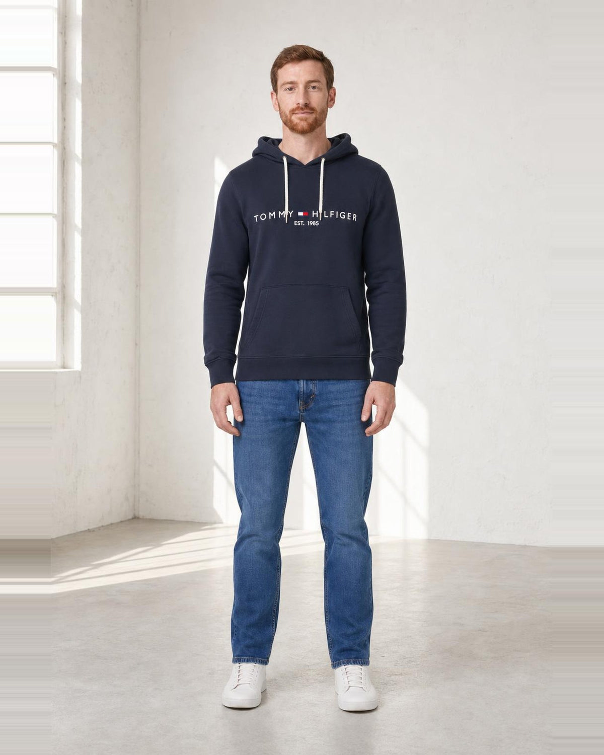 Tommy Hilfiger Hoodie in Blau, Ganzkörperansicht