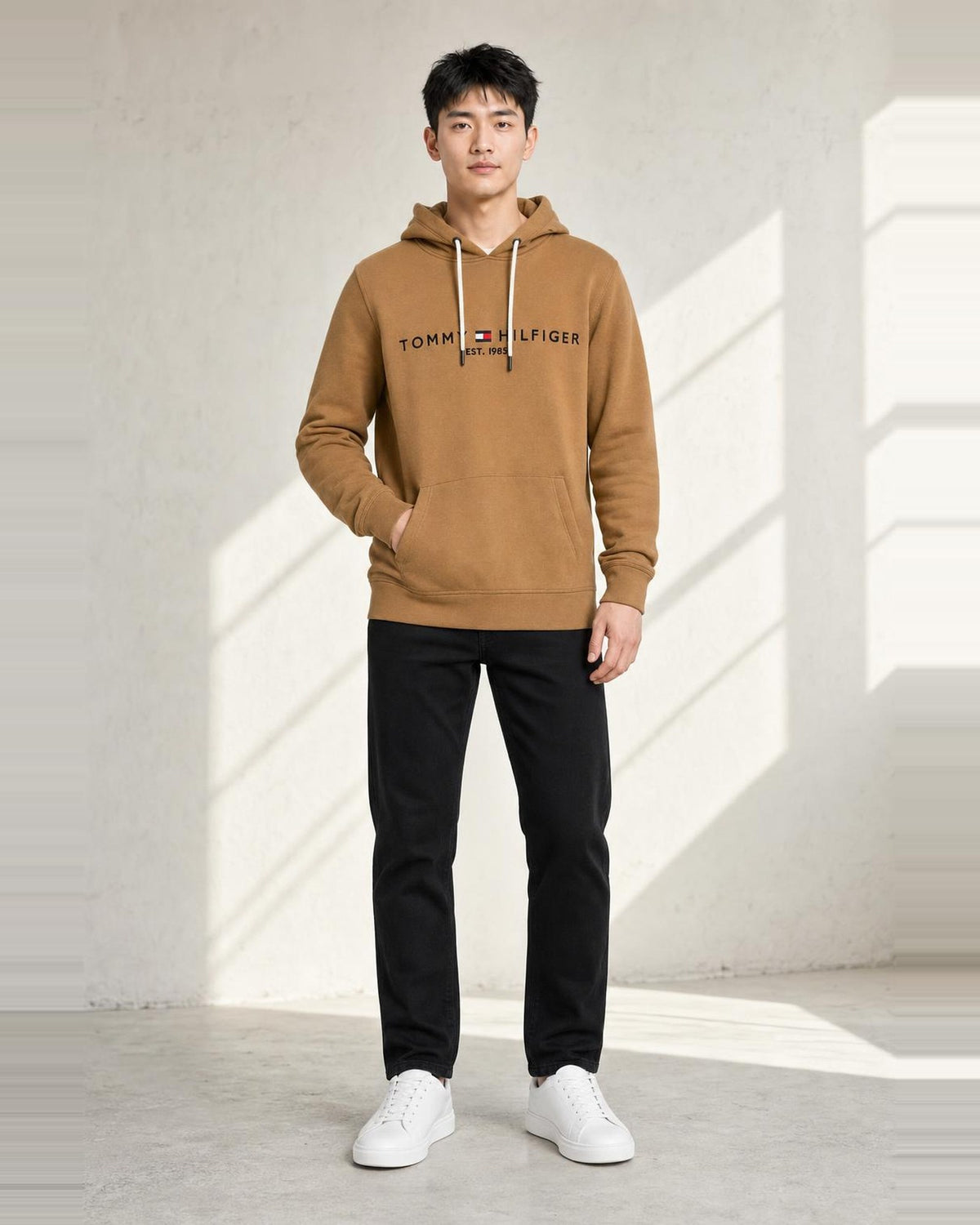 Tommy Hilfiger Hoodie in Braun, Detailansicht