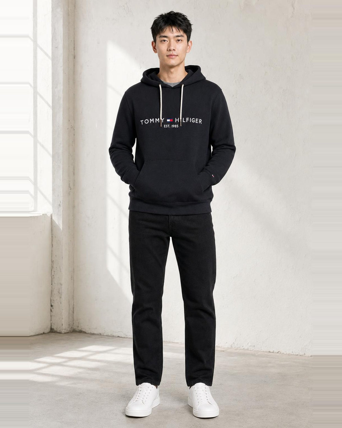 Tommy Hilfiger Hoodie in Schwarz, Detailansicht