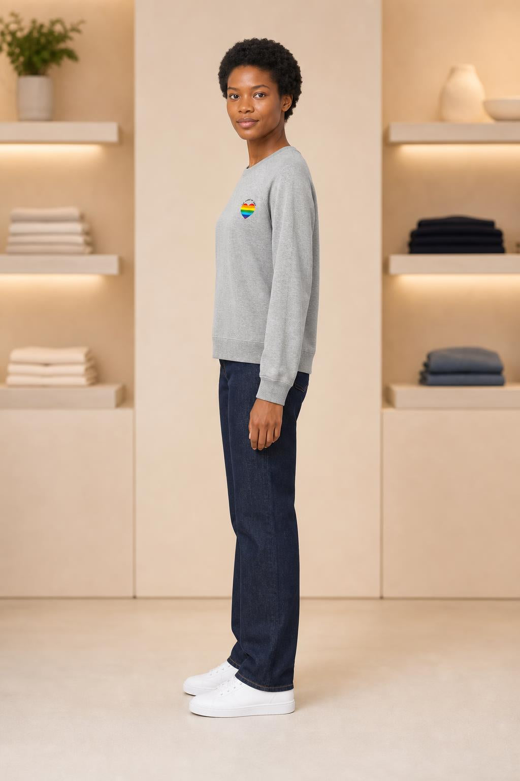 LASCANA Pullover mit Regenbogenherz in Grau, Seitenansicht